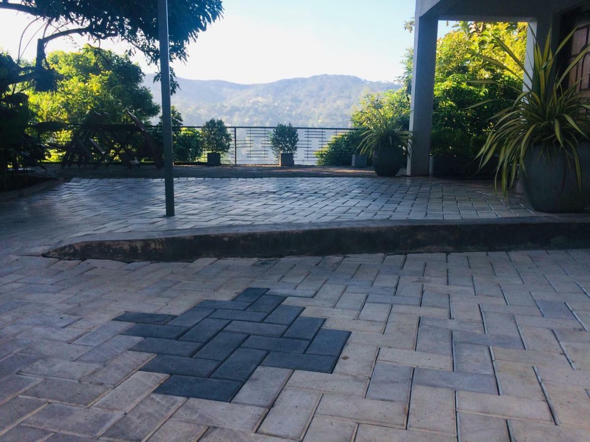 Bed and Breakfast Selyna Sky Terrace Kandy Exterior foto