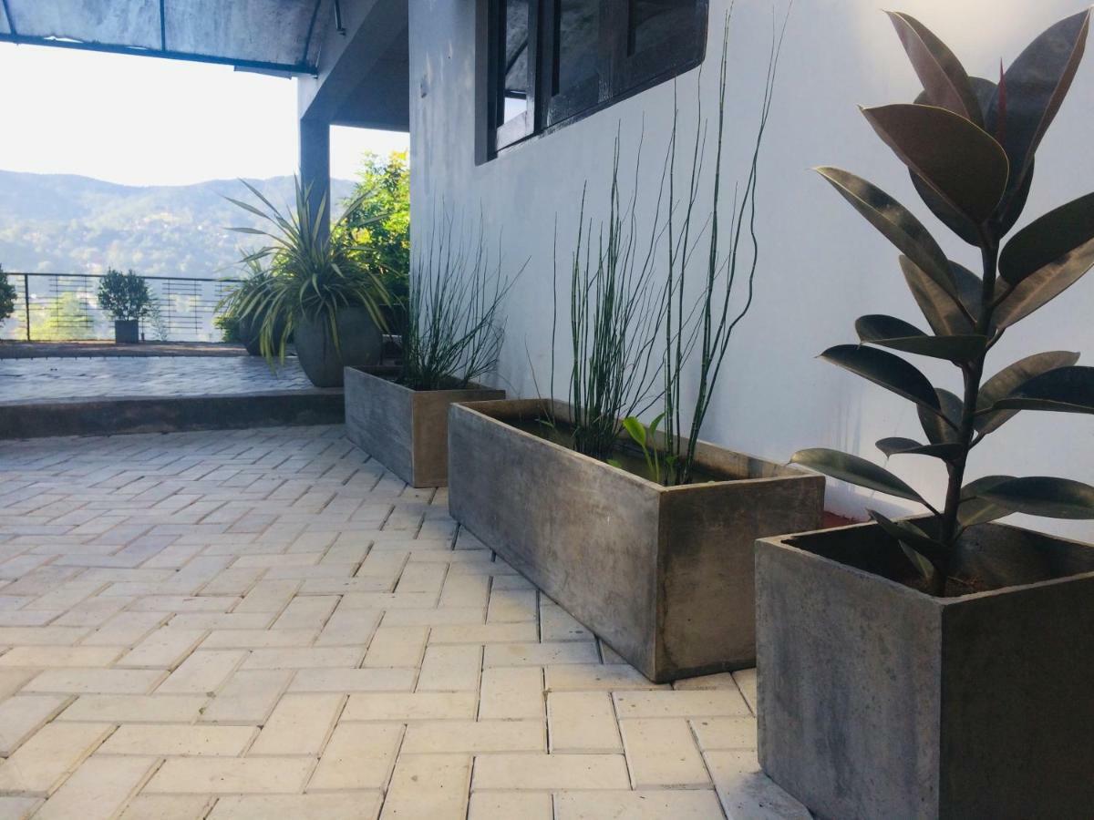 Bed and Breakfast Selyna Sky Terrace Kandy Exterior foto